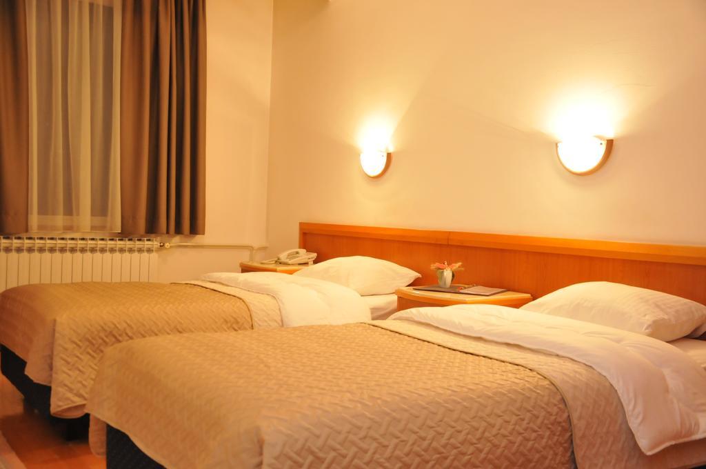 Hotel Terex Naselje Starosjedilaca Экстерьер фото